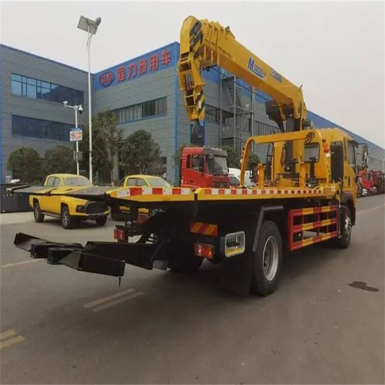 寿宁县附近小随车吊出租电话，轻松解决搬运烦恼